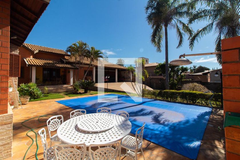 Casa à Venda - Lot. Alphaville Campinas, 3 Quartos,  283 m2 em , Campinas - sp | SoloBR