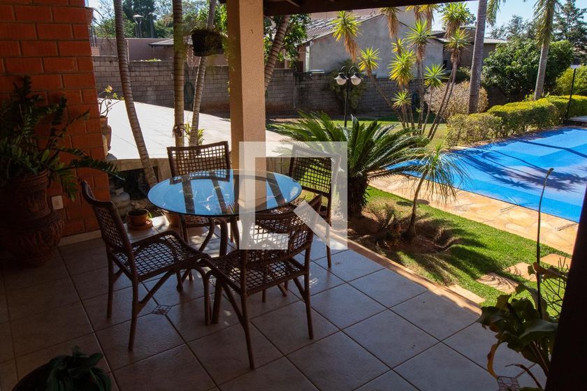 Casa à Venda - Lot. Alphaville Campinas, 3 Quartos,  283 m2 em , Campinas - sp | SoloBR