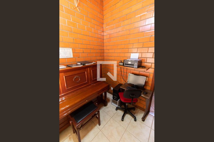 Casa à Venda - Lot. Alphaville Campinas, 3 Quartos,  283 m2 em , Campinas - sp | SoloBR
