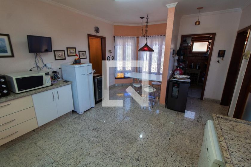 Casa à Venda - Lot. Alphaville Campinas, 3 Quartos,  283 m2 em , Campinas - sp | SoloBR