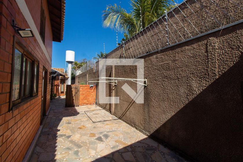 Casa à Venda - Lot. Alphaville Campinas, 3 Quartos,  283 m2 em , Campinas - sp | SoloBR