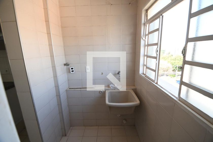 Apartamento à Venda - Jardim Flamboyant, 2 Quartos,  150 m2 em , Campinas - sp | SoloBR