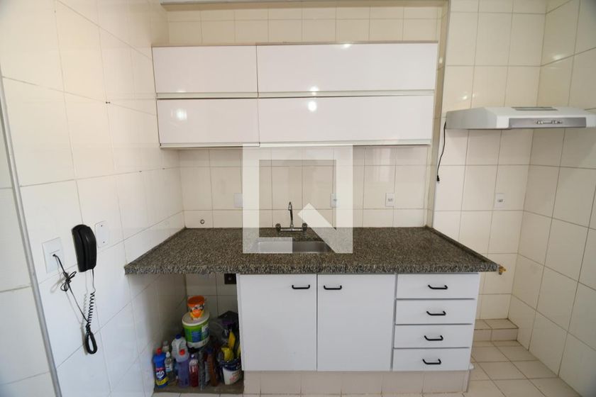 Apartamento à Venda - Jardim Flamboyant, 2 Quartos,  150 m2 em , Campinas - sp | SoloBR