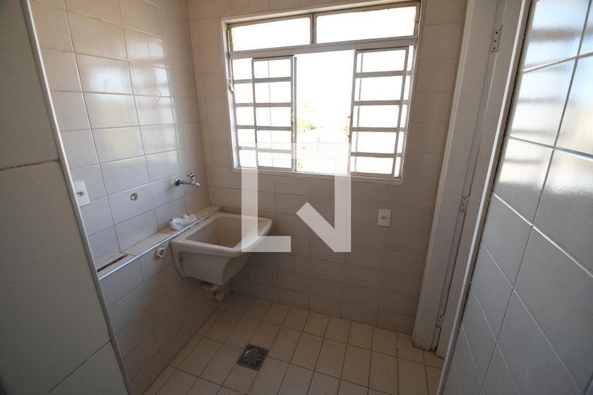 Apartamento à Venda - Jardim Flamboyant, 2 Quartos,  150 m2 em , Campinas - sp | SoloBR