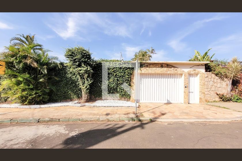 Casa à Venda - Mansões Santo Antônio, 4 Quartos,  650 m2 em , Campinas - sp | SoloBR