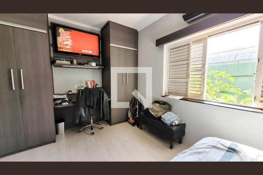 Casa à Venda - Mansões Santo Antônio, 4 Quartos,  650 m2 em , Campinas - sp | SoloBR