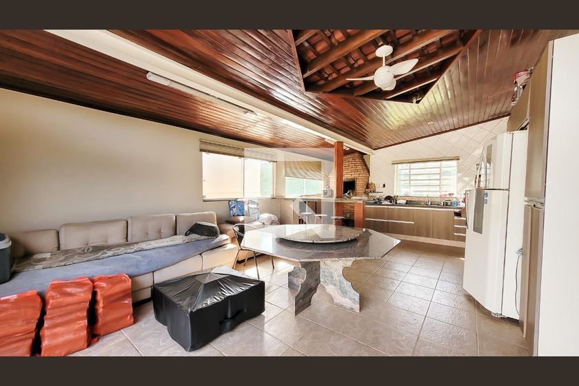 Casa à Venda - Mansões Santo Antônio, 4 Quartos,  650 m2 em , Campinas - sp | SoloBR