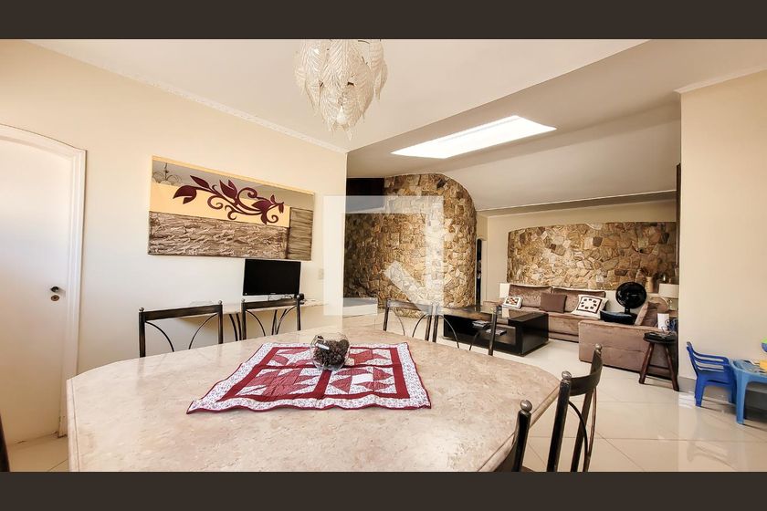 Casa à Venda - Mansões Santo Antônio, 4 Quartos,  650 m2 em , Campinas - sp | SoloBR