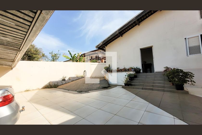 Casa à Venda - Mansões Santo Antônio, 4 Quartos,  650 m2 em , Campinas - sp | SoloBR