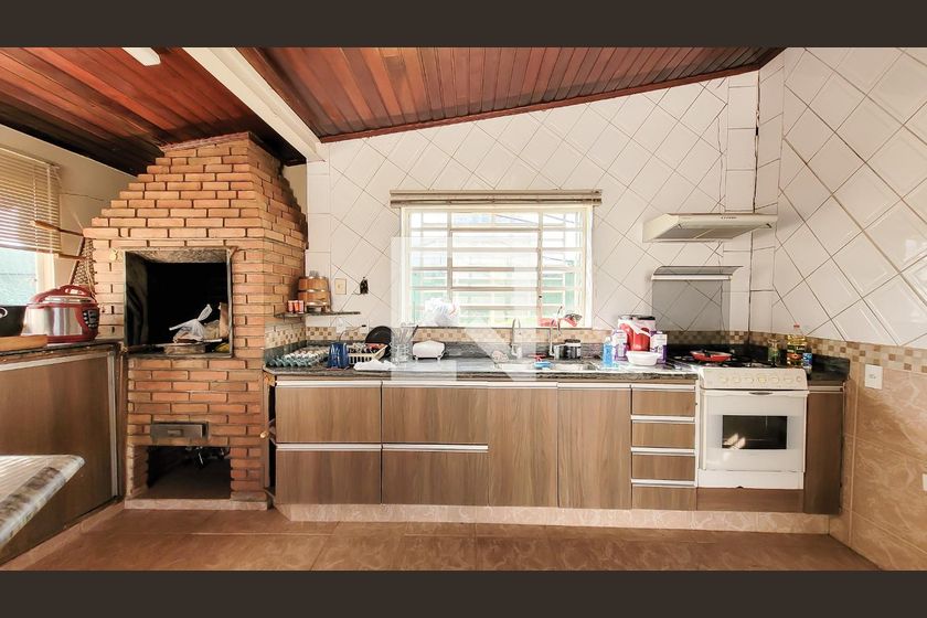 Casa à Venda - Mansões Santo Antônio, 4 Quartos,  650 m2 em , Campinas - sp | SoloBR