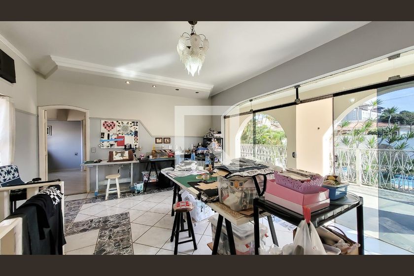 Casa à Venda - Mansões Santo Antônio, 4 Quartos,  650 m2 em , Campinas - sp | SoloBR
