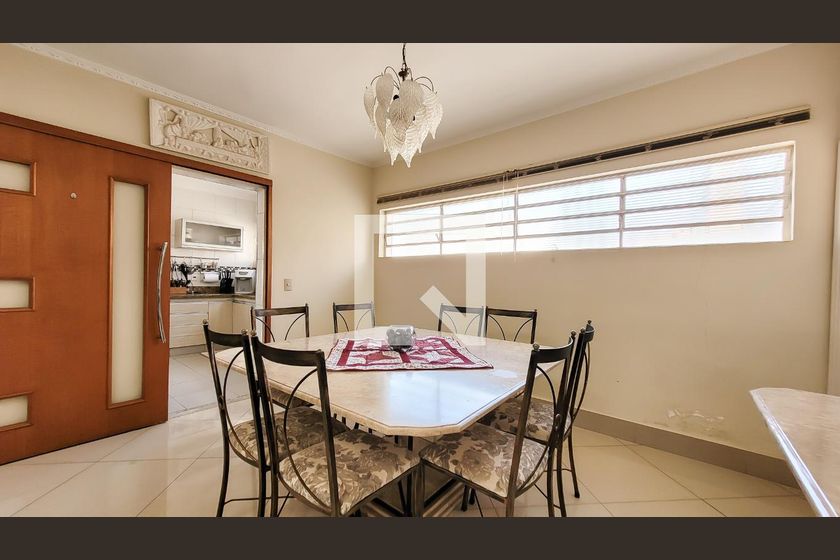 Casa à Venda - Mansões Santo Antônio, 4 Quartos,  650 m2 em , Campinas - sp | SoloBR