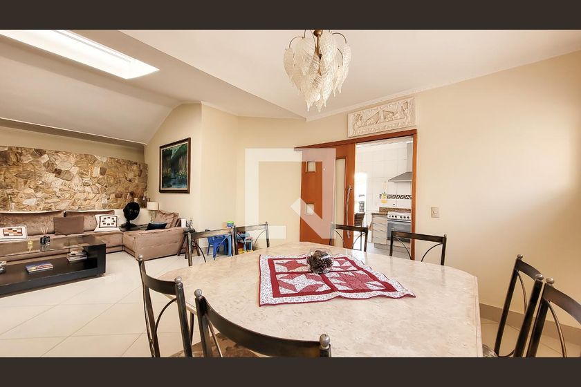 Casa à Venda - Mansões Santo Antônio, 4 Quartos,  650 m2 em , Campinas - sp | SoloBR