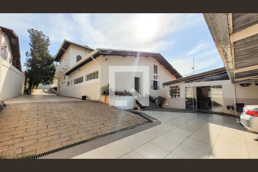 Casa à Venda - Mansões Santo Antônio, 4 Quartos,  650 m2 em , Campinas - sp | SoloBR