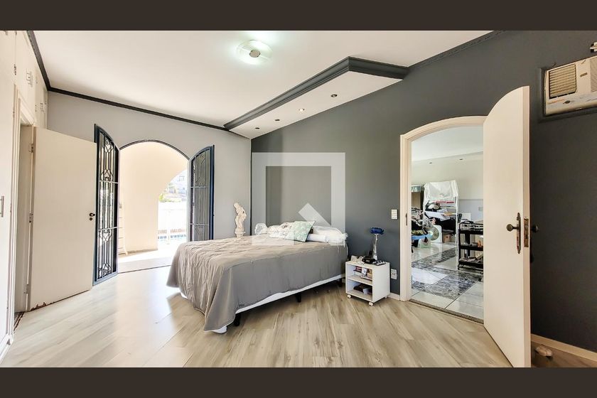 Casa à Venda - Mansões Santo Antônio, 4 Quartos,  650 m2 em , Campinas - sp | SoloBR