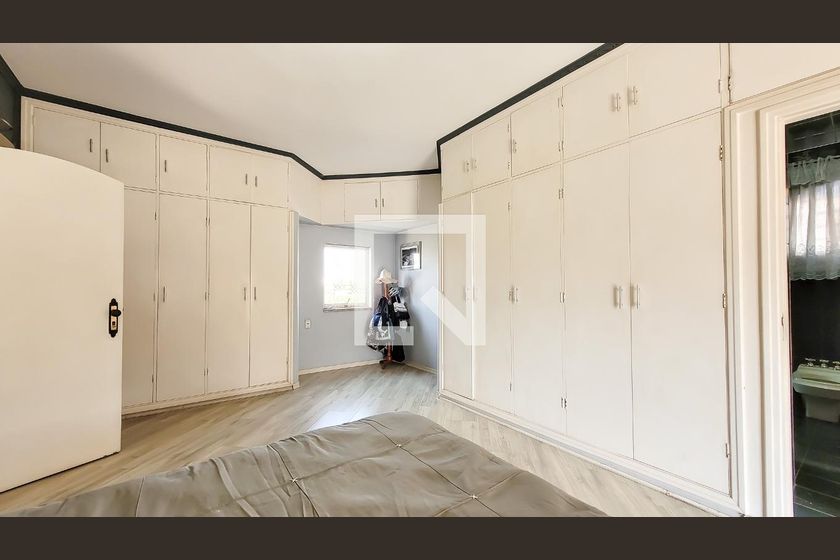 Casa à Venda - Mansões Santo Antônio, 4 Quartos,  650 m2 em , Campinas - sp | SoloBR