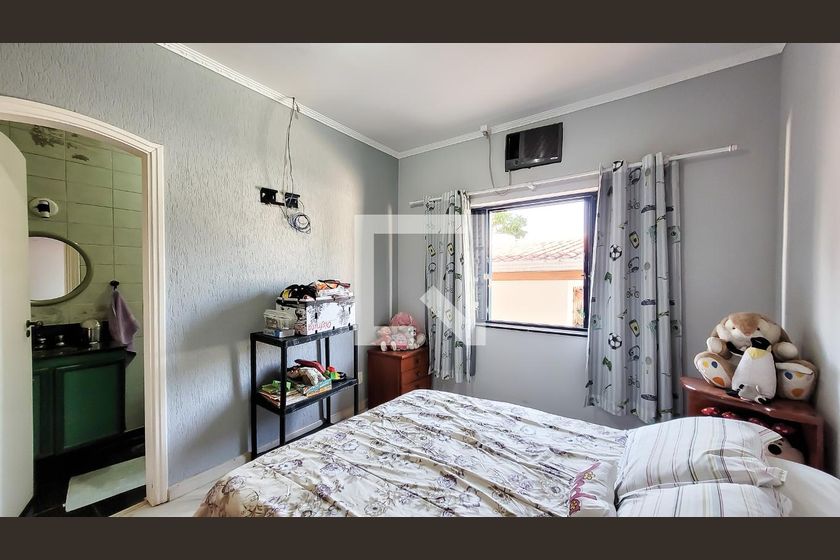 Casa à Venda - Mansões Santo Antônio, 4 Quartos,  650 m2 em , Campinas - sp | SoloBR