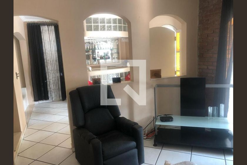 Casa, 3 quartos, 180 m² - Foto 1