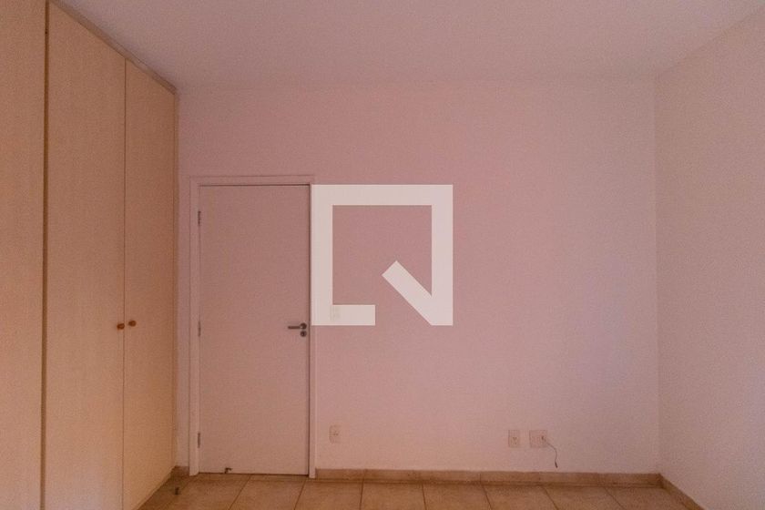 Casa à Venda - Taquaral, 3 Quartos,  257 m2 em , Campinas - sp | SoloBR