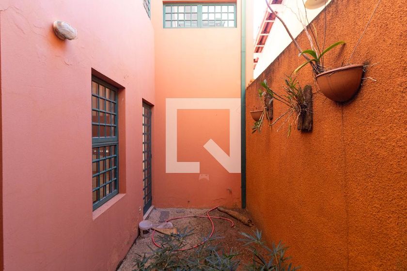Casa à Venda - Taquaral, 3 Quartos,  257 m2 em , Campinas - sp | SoloBR