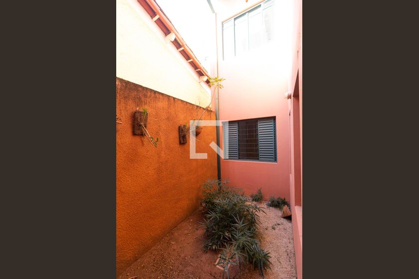 Casa à Venda - Taquaral, 3 Quartos,  257 m2 em , Campinas - sp | SoloBR