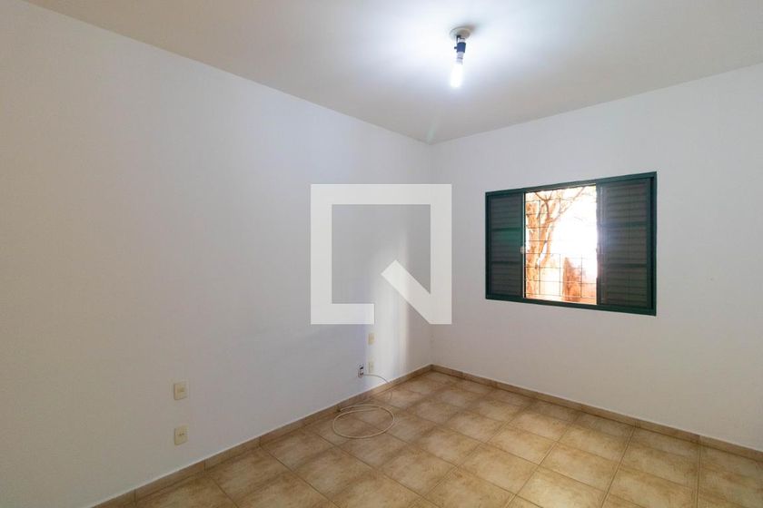 Casa à Venda - Taquaral, 3 Quartos,  257 m2 em , Campinas - sp | SoloBR