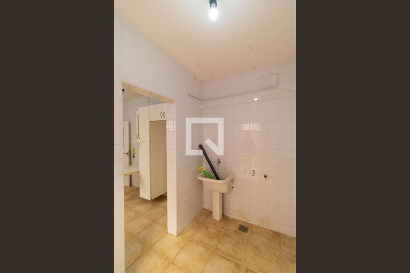 Casa à Venda - Taquaral, 3 Quartos,  257 m2 em , Campinas - sp | SoloBR