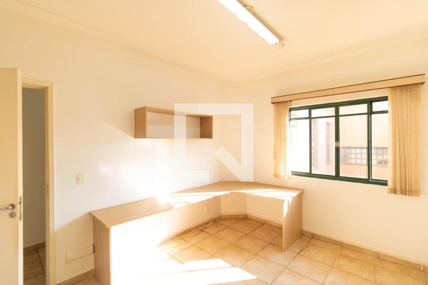 Casa à Venda - Taquaral, 3 Quartos,  257 m2 em , Campinas - sp | SoloBR