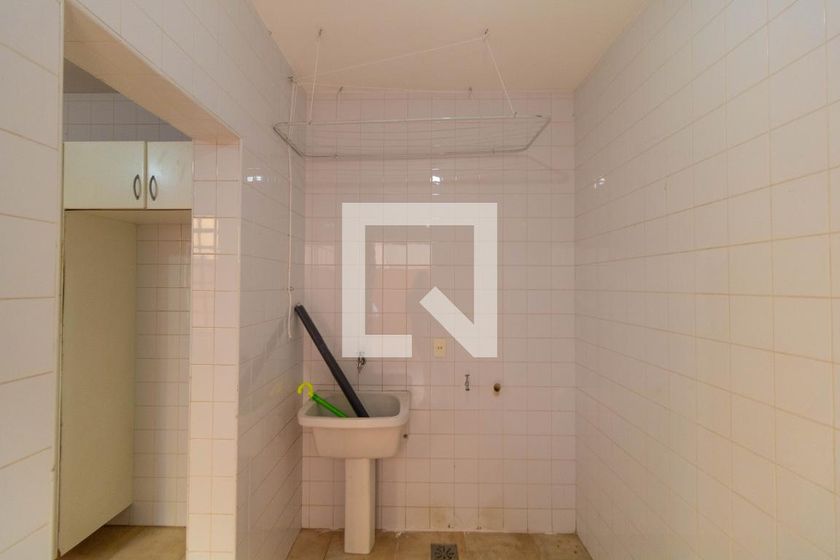 Casa à Venda - Taquaral, 3 Quartos,  257 m2 em , Campinas - sp | SoloBR