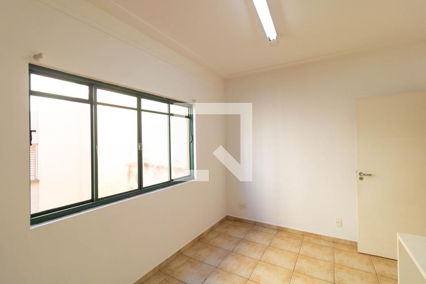 Casa à Venda - Taquaral, 3 Quartos,  257 m2 em , Campinas - sp | SoloBR