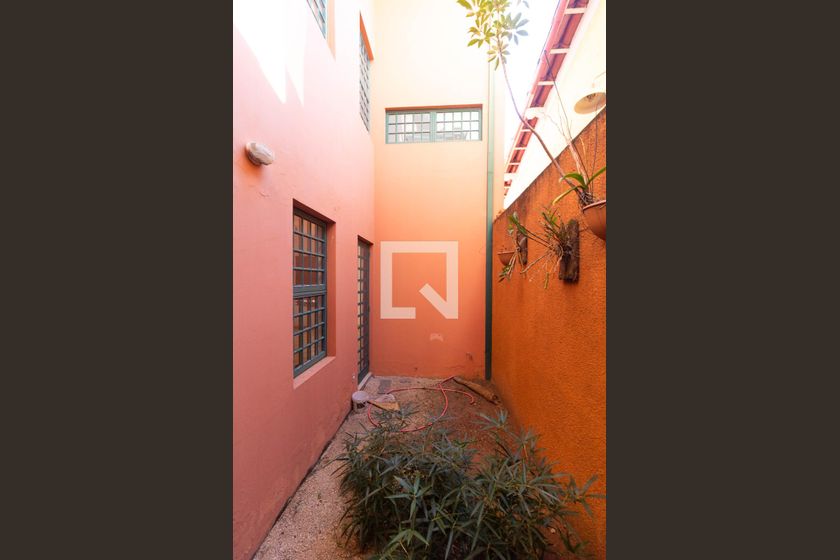 Casa à Venda - Taquaral, 3 Quartos,  257 m2 em , Campinas - sp | SoloBR