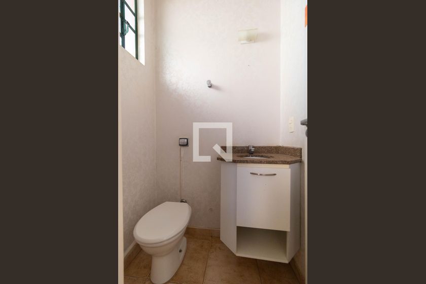 Casa à Venda - Taquaral, 3 Quartos,  257 m2 em , Campinas - sp | SoloBR
