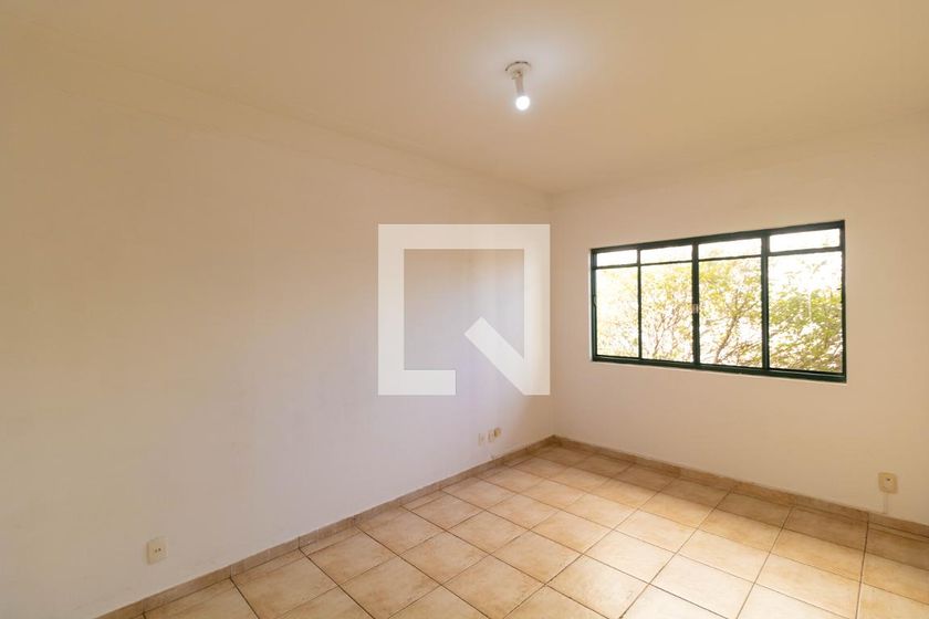 Casa à Venda - Taquaral, 3 Quartos,  257 m2 em , Campinas - sp | SoloBR