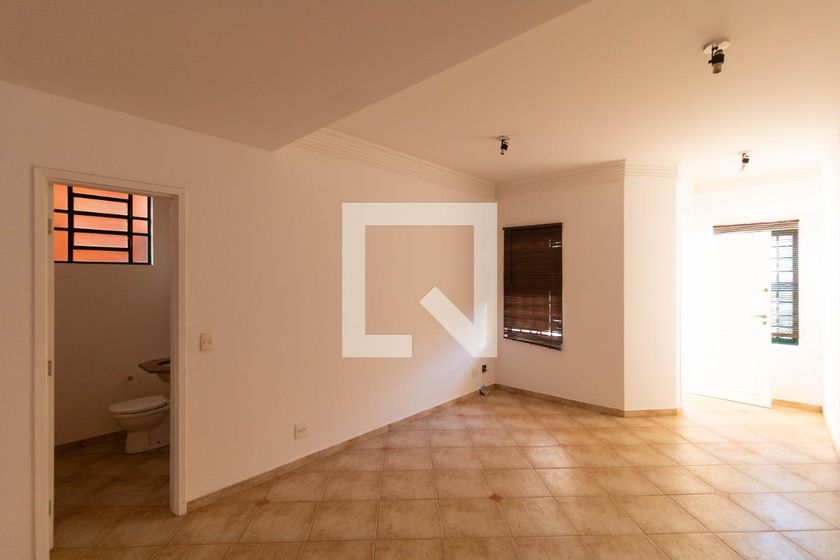 Casa à Venda - Taquaral, 3 Quartos,  257 m2 em , Campinas - sp | SoloBR