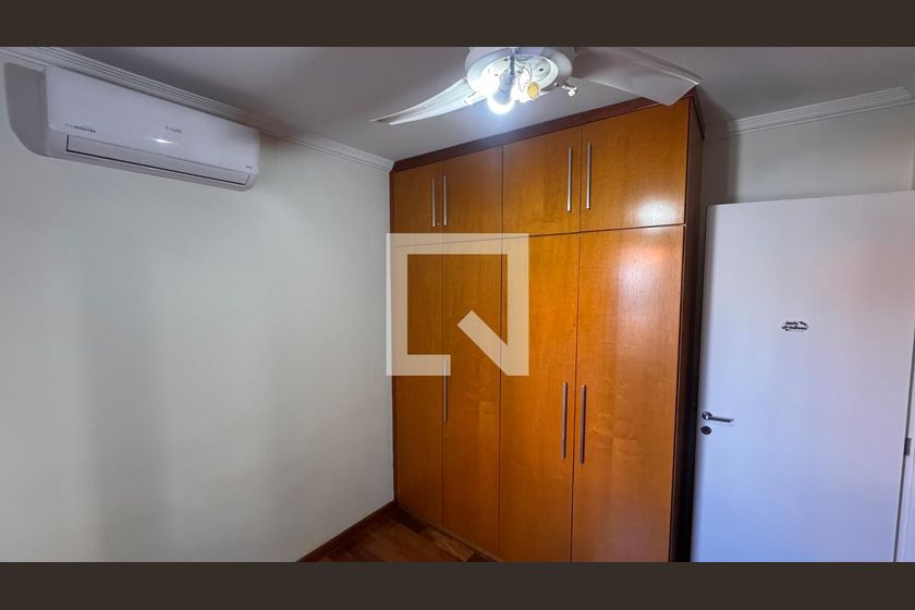 Casa à Venda - Parque Prado, 3 Quartos,  132 m2 em , Campinas - sp | SoloBR