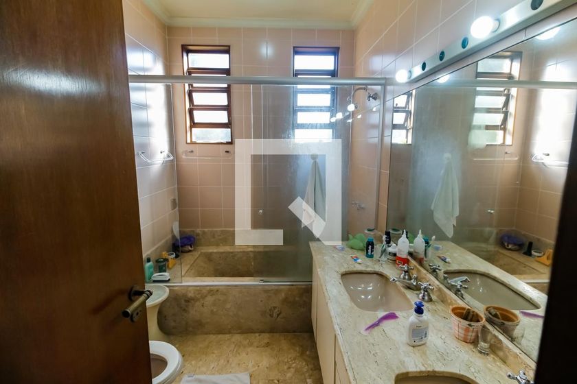 Casa, 3 quartos, 239 m² - Foto 36