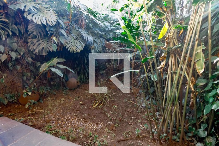 Casa, 3 quartos, 239 m² - Foto 60