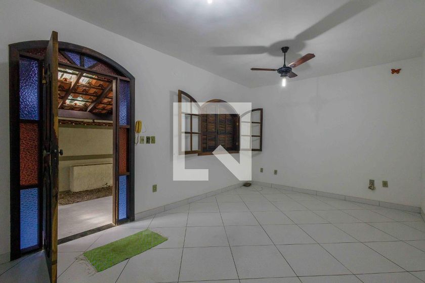 Casa, 3 quartos, 180 m² - Foto 2