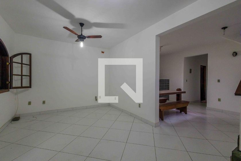 Casa, 3 quartos, 180 m² - Foto 1