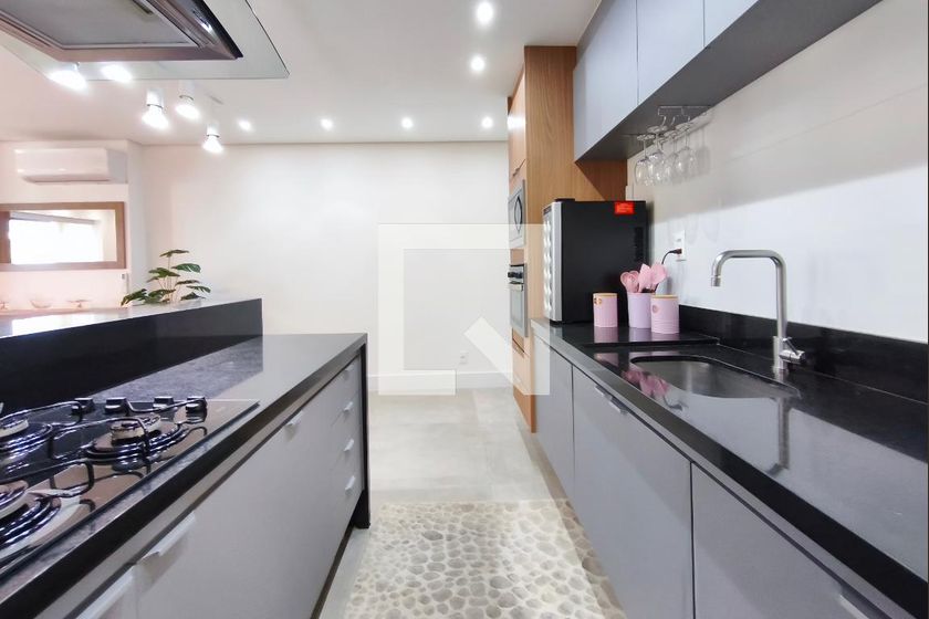 Apartamento à Venda - Cambuí, 2 Quartos,  98 m2 em , Campinas - sp | SoloBR