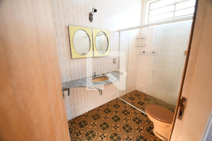 Casa à Venda - Guanabara, 3 Quartos,  330 m2 em , Campinas - sp | SoloBR
