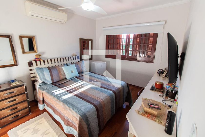 Casa à Venda - Jardim Planalto, 3 Quartos,  284 m2 em , Campinas - sp | SoloBR