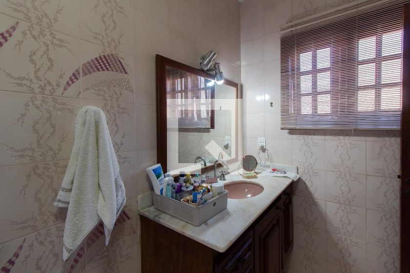 Casa à Venda - Jardim Planalto, 3 Quartos,  284 m2 em , Campinas - sp | SoloBR