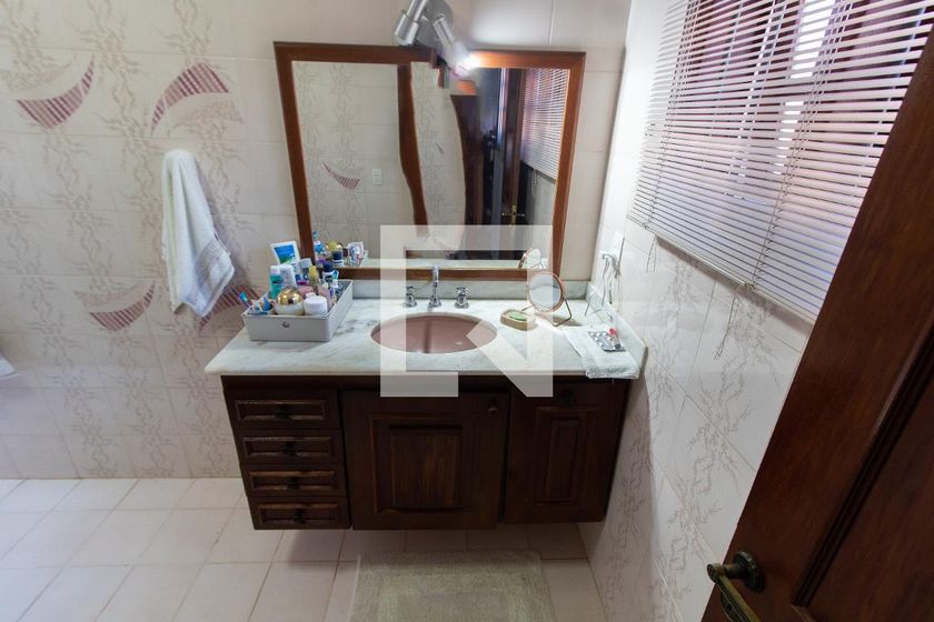 Casa à Venda - Jardim Planalto, 3 Quartos,  284 m2 em , Campinas - sp | SoloBR