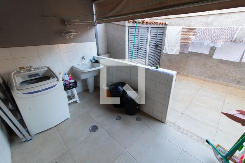 Casa à Venda - Jardim Planalto, 3 Quartos,  284 m2 em , Campinas - sp | SoloBR