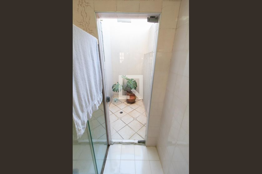 Casa à Venda - Jardim Planalto, 3 Quartos,  284 m2 em , Campinas - sp | SoloBR