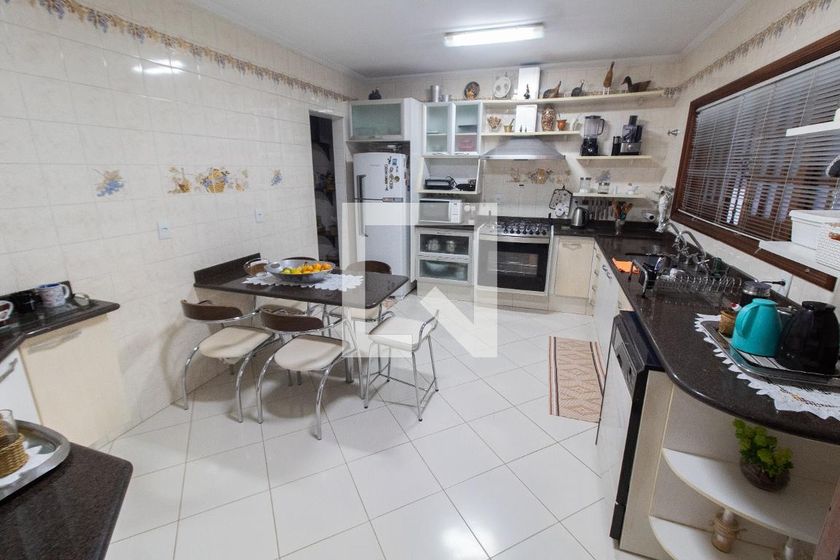 Casa à Venda - Jardim Planalto, 3 Quartos,  284 m2 em , Campinas - sp | SoloBR