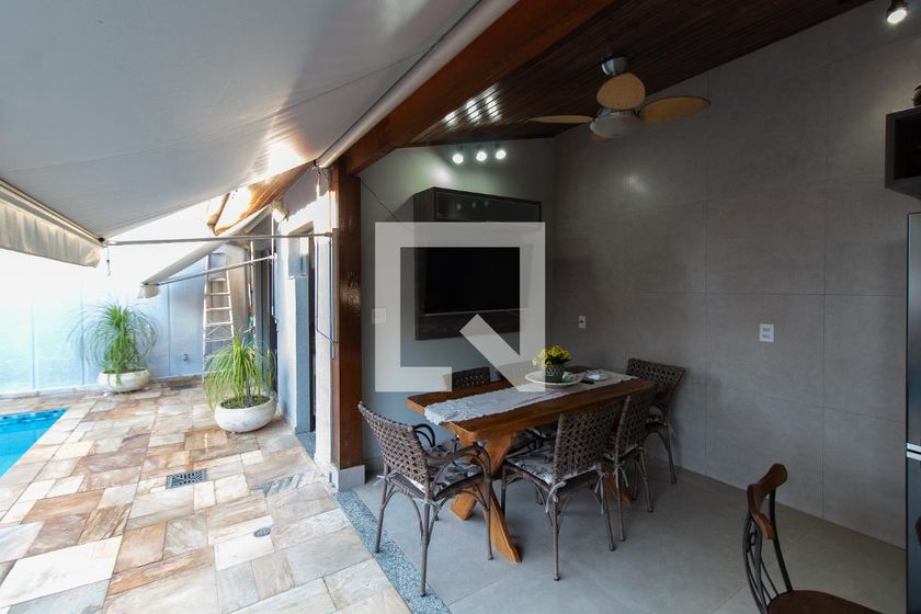 Casa à Venda - Jardim Planalto, 3 Quartos,  284 m2 em , Campinas - sp | SoloBR