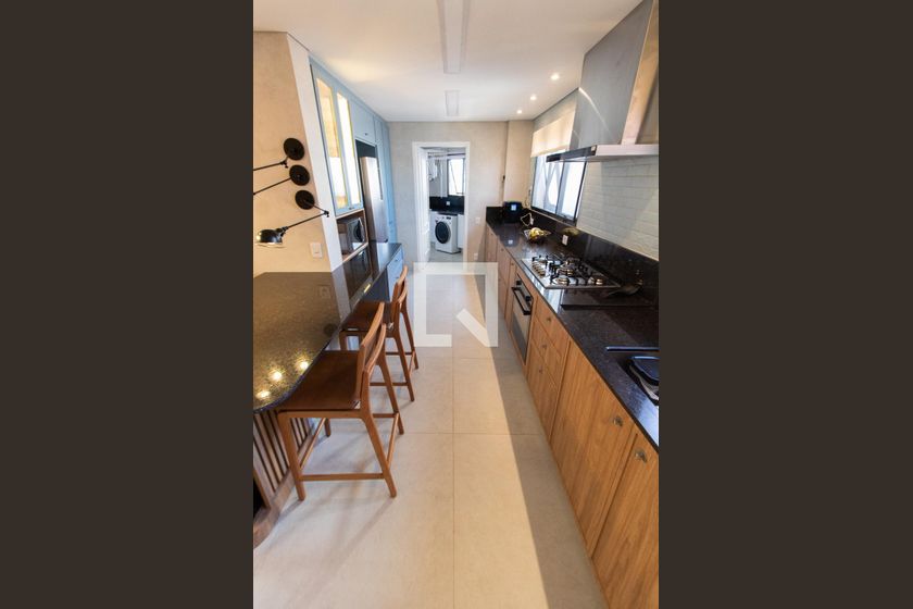 Apartamento à Venda - Cambuí, 3 Quartos,  138 m2 em , Campinas - sp | SoloBR