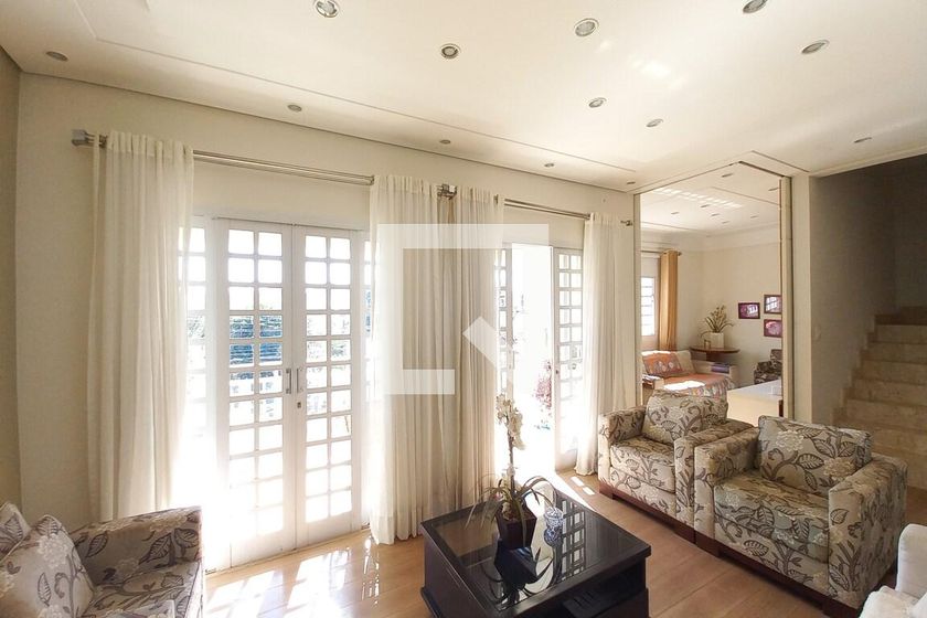 Casa à Venda - Parque Prado, 3 Quartos,  270 m2 em , Campinas - sp | SoloBR
